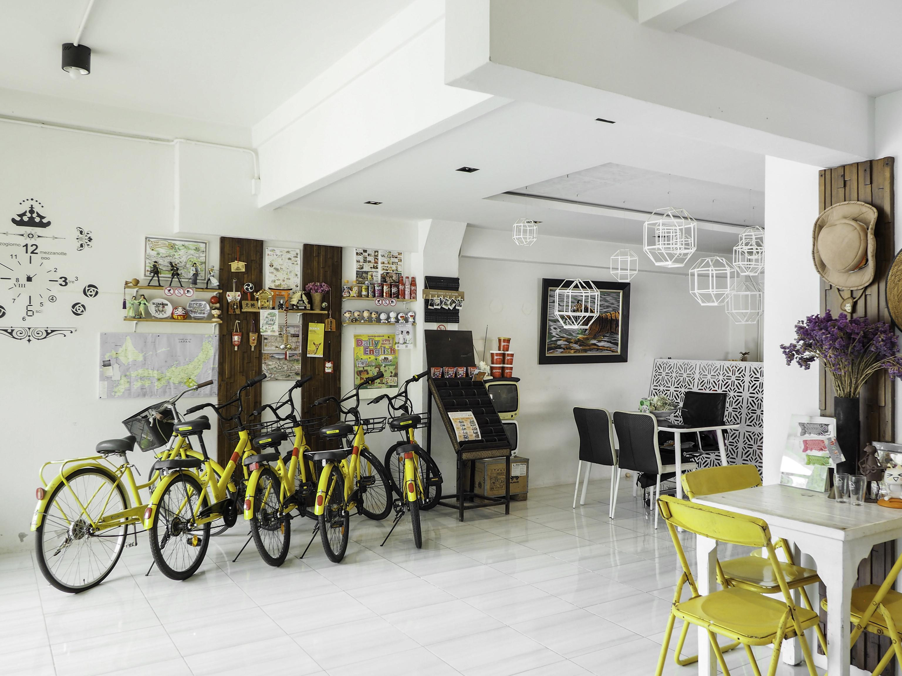 Oyo 983 The Private Hotel Чиангмай Екстериор снимка